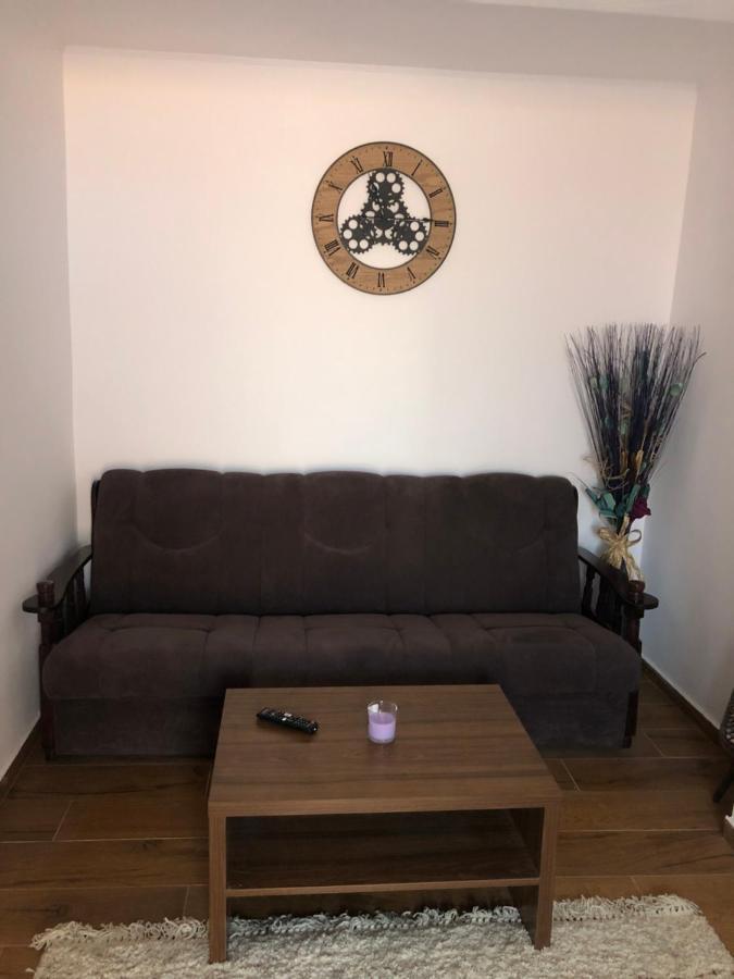 Apartament 2 Camere La Casa - Bucuresti Kültér fotó