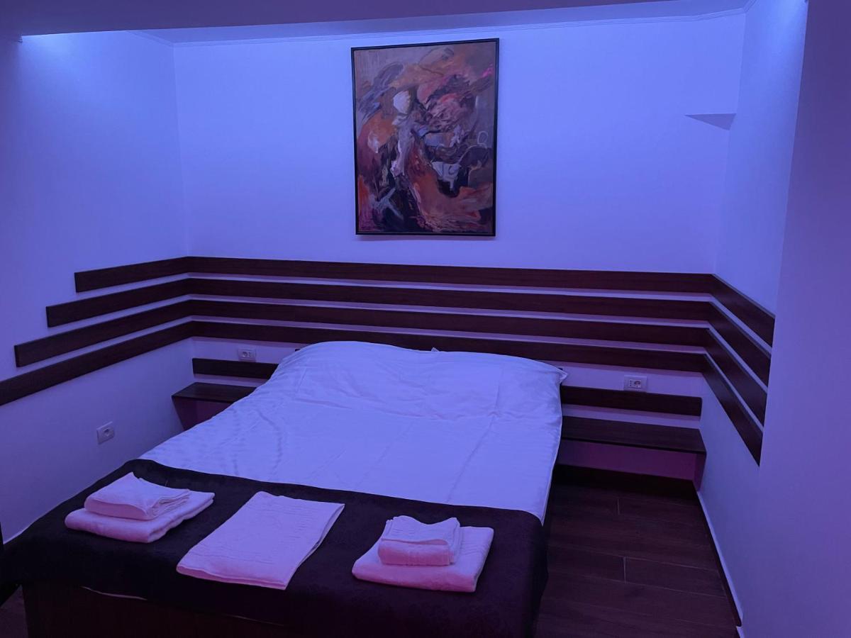 Apartament 2 Camere La Casa - Bucuresti Kültér fotó
