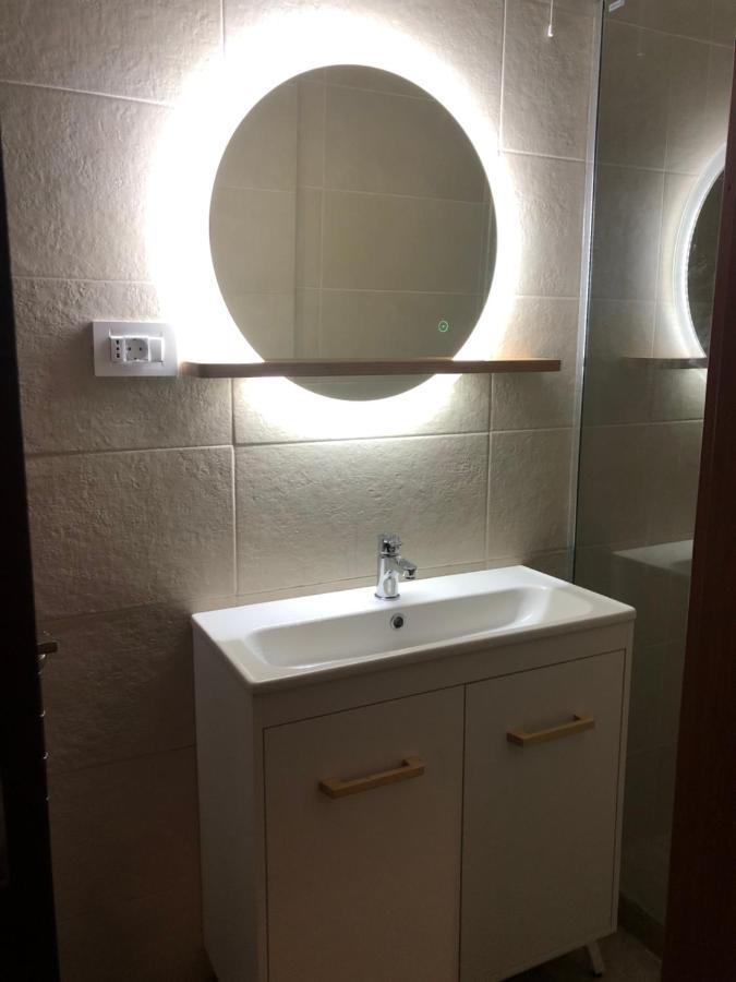 Apartament 2 Camere La Casa - Bucuresti Kültér fotó